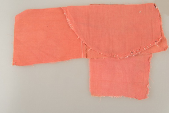 Лоскуты ткани розового цвета
